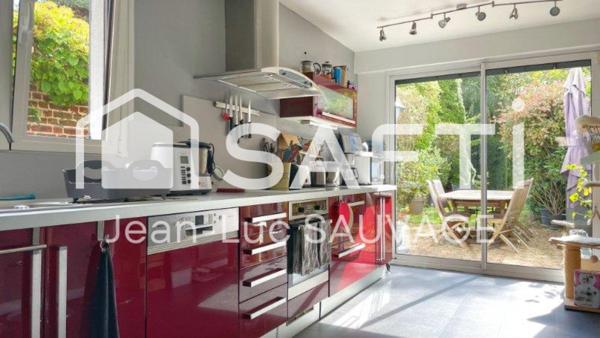 Maison de maitre 160 m2 4 chambres 1 Garage