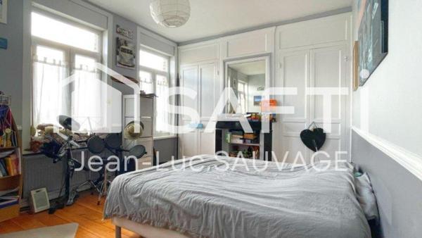 Maison de maitre 160 m2 4 chambres 1 Garage