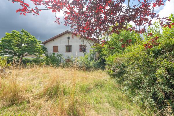 Maison individuelle avec rez-de-jardin et grand jardin - Cestas