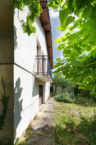 Maison individuelle avec rez-de-jardin et grand jardin - Cestas