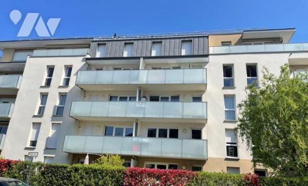 APPARTEMENT RECENT A MONT-SAINT-AIGNAN AVEC PARKING