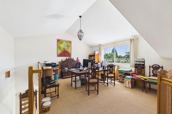 Maison 8 pièces 204.26 m2
