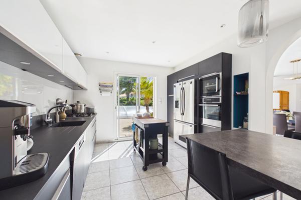 Maison 8 pièces 204.26 m2
