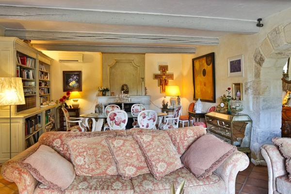 Vente Maison de luxe Taillades 19 Pièces 311 m²