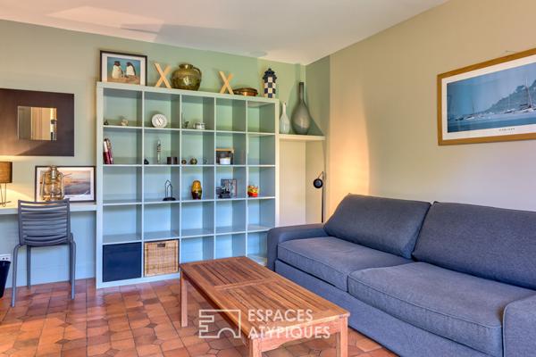 Maison de caractère abritée au coeur d’un jardin paysager d’exception