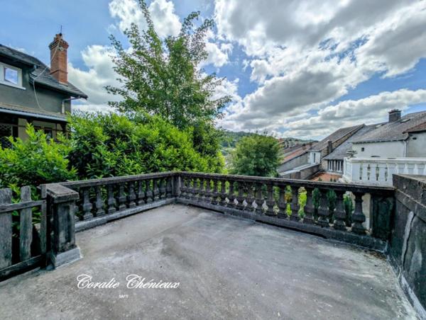 Appartement à rénover avec cachet