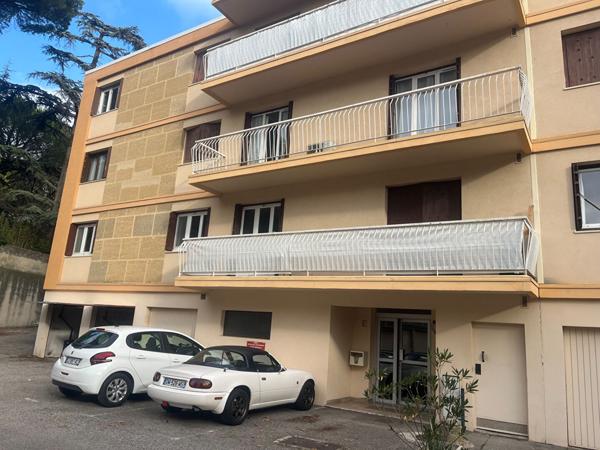 Appartement Aix En Provence 2 pièces 30 m2 avec Balcon