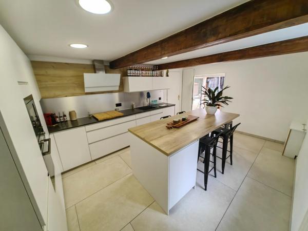 Maison à vendre 6 pièces PERS JUSSY (74)