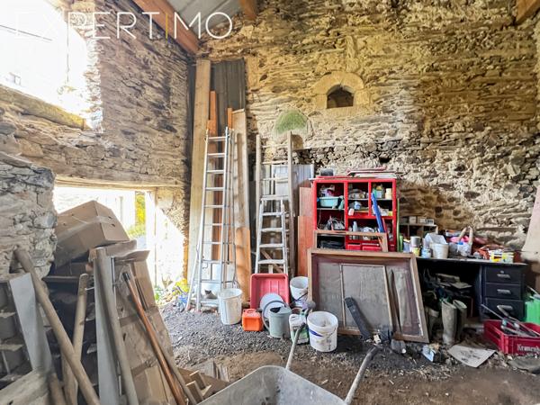 Le Bez (81260) Maison T3 - T4 de 110 m² - Jardin - Terrain - Grange