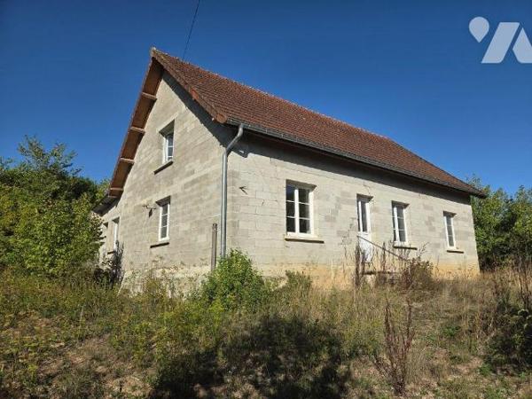 A VENDRE à VERPILLIERES SUR OURCE (10360), une maison d'habitation d'environ 68 m², comprenant ...