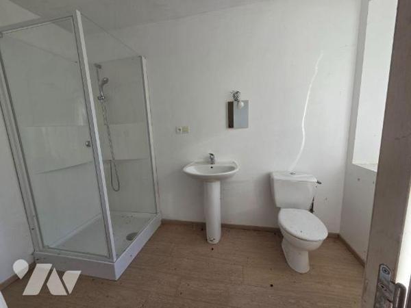 A VENDRE à VERPILLIERES SUR OURCE (10360), une maison d'habitation d'environ 68 m², comprenant ...