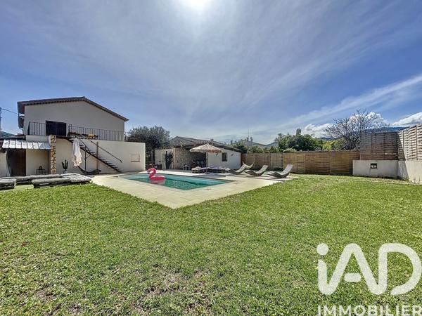 Maison à vendre 6 pièces 215 m² Pégomas