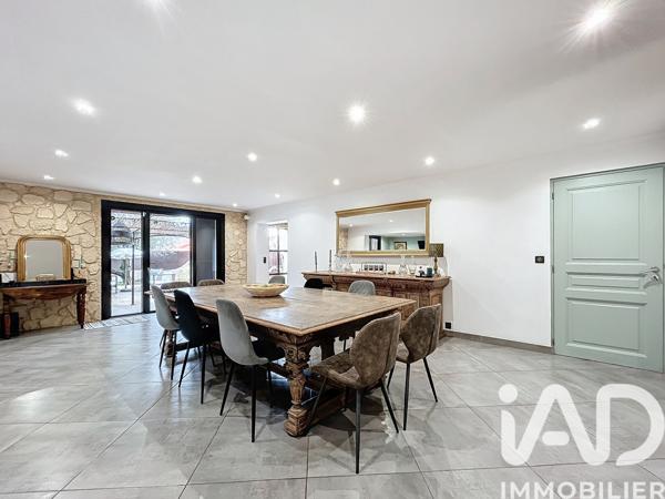 Maison à vendre 6 pièces 215 m² Pégomas