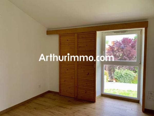Vente                                                      Maison
                        
                     4 pièces                      121 m2                     à Saint-Amand-sur-Sèvre