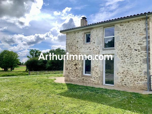 Vente                                                      Maison
                        
                     4 pièces                      121 m2                     à Saint-Amand-sur-Sèvre