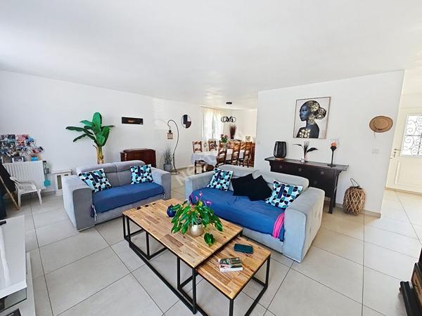 Maison Six Fours Les Plages de 4 pieces en Plain pied