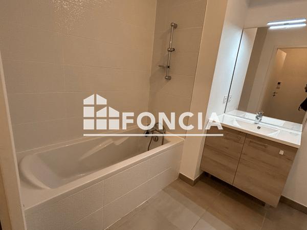 Location Appartement 3 pièces 71.7 m² - ECHO - H104 - 19 ALLEE ALBERT JACQUARD Lagord 17140
