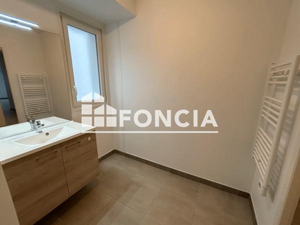Location Appartement 3 pièces 71.7 m² - ECHO - H104 - 19 ALLEE ALBERT JACQUARD Lagord 17140