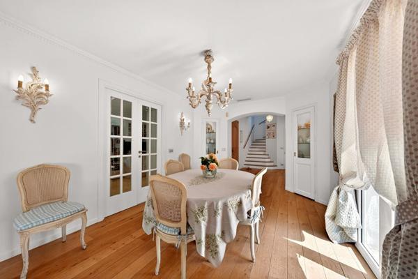 Vente Villa de luxe Mouans-Sartoux 9 Pièces 277 m²