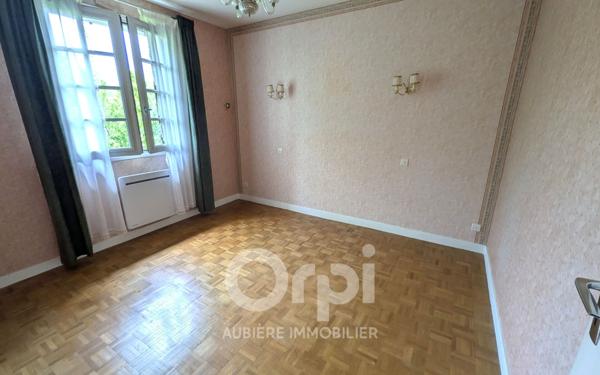 Maison à vendre    5 pièces •  Romagnat