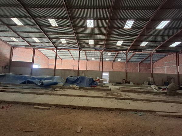 Entrepôt / local industriel Gimont 1800 m2