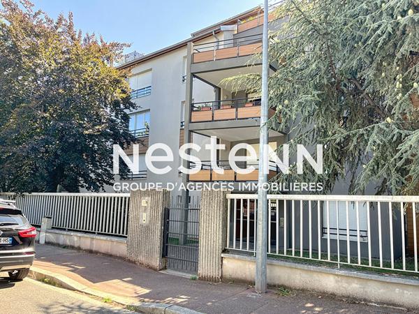VENDU LOUE - Appartement T2 lumineux avec terrasse et parking en sous sol - Copropriété récente - Secteur Eglise - 69500 BRON