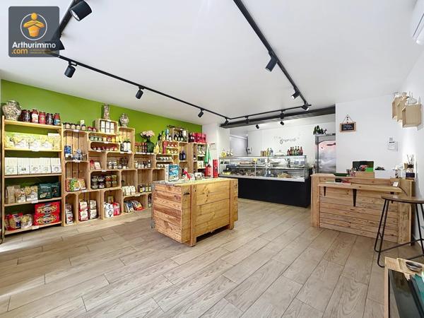 Vente                                                      Fonds de commerce
                        
                                         37 m2                     à Yerres