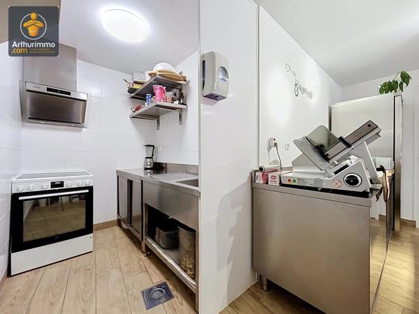 Vente                                                      Fonds de commerce
                        
                                         37 m2                     à Yerres