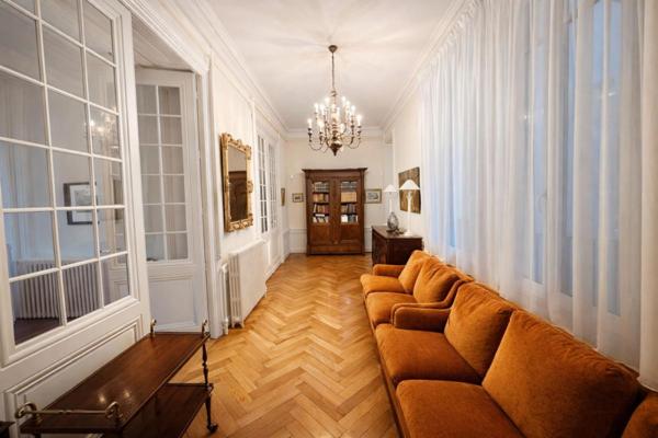 Le charme bourgeois en plein centre ville!