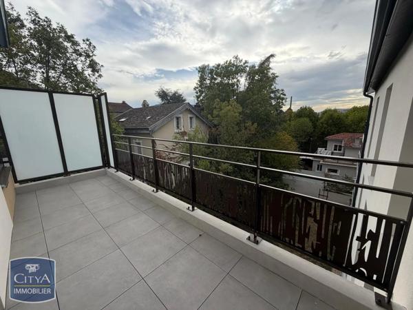 Appartement à louer 2 pièces 59.49m² Saint-Chamond (42400)