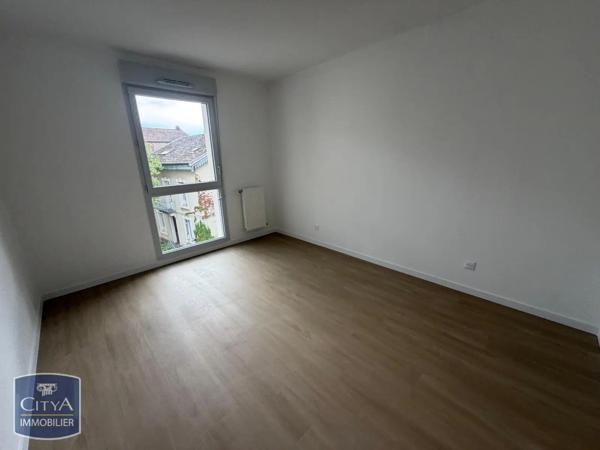Appartement à louer 2 pièces 59.49m² Saint-Chamond (42400)