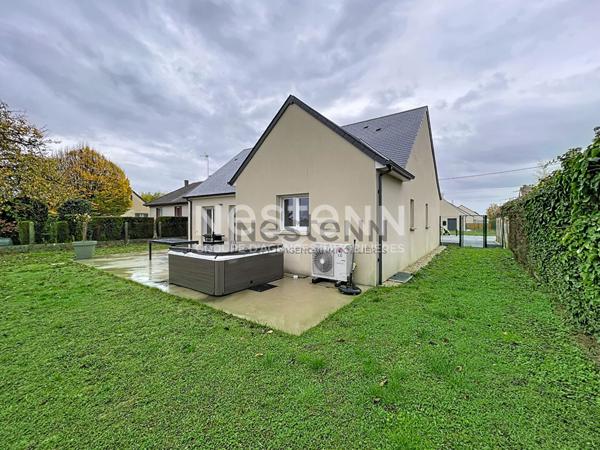 Belle maison contemporaine de 2021 + grand terrain constructible - 3 chambres - beau village de Villebarou