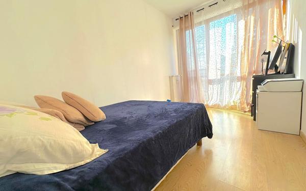 Appartement à vendre    4 pièces • 73,50 m2 Corbeil-Essonnes