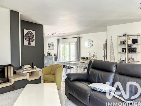 Maison à vendre 7 pièces 220 m² Pierrefeu-du-Var