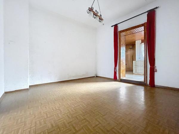 Maison avec de beaux volumes et à fort potentiel