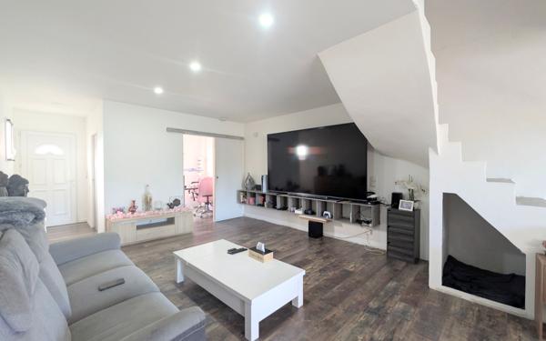 Maison à vendre    5 pièces • 159 m2 Saint-André