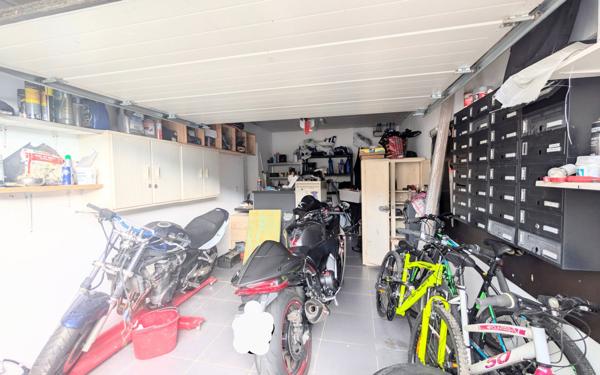 Maison à vendre    5 pièces • 159 m2 Saint-André