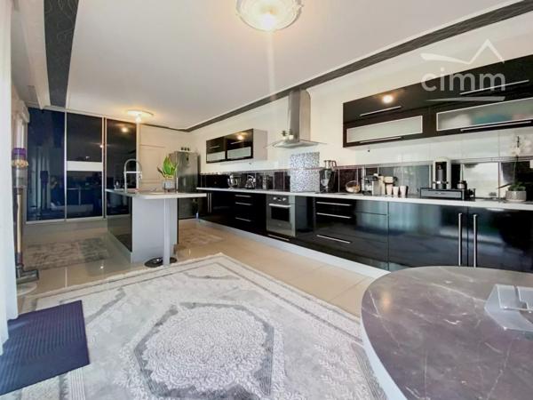 🏡 Maison Moderne avec Piscine à ROMORANTIN-LANTHENAY – 5 Chambres 🏡