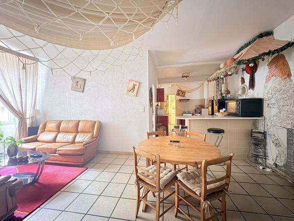 Appartement Saint-Michel / Victoire / Capucins 58m²