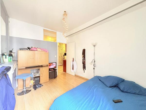 Appartement Saint-Michel / Victoire / Capucins 58m²