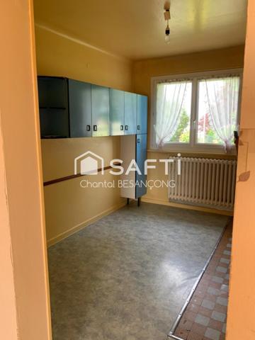 Maison T6 au calme - fort potentiel