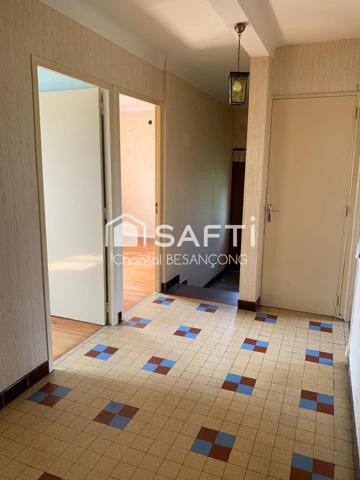 Maison T6 au calme - fort potentiel