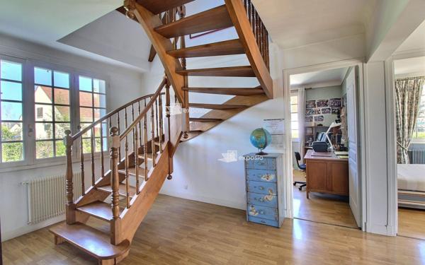 Maison à vendre    7 pièces • 197 m2 Morlaàs