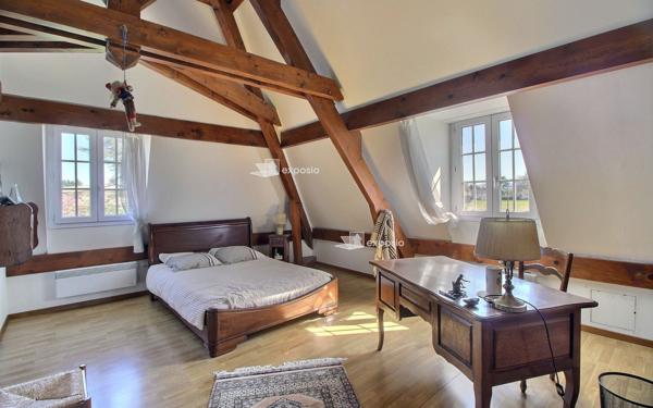 Maison à vendre    7 pièces • 197 m2 Morlaàs