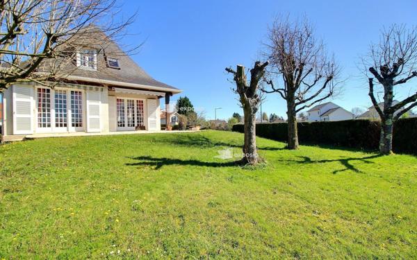 Maison à vendre    7 pièces • 197 m2 Morlaàs