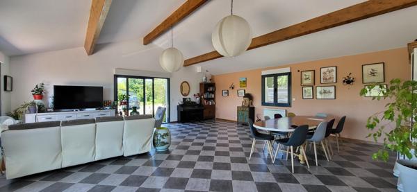Maison à Bergerac, 24100 - 8 pièces 185m²