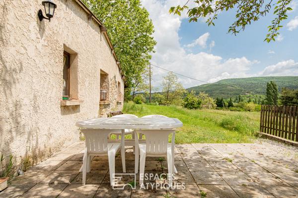 Bâtisse du XVIII ème siècle avec superbe vue