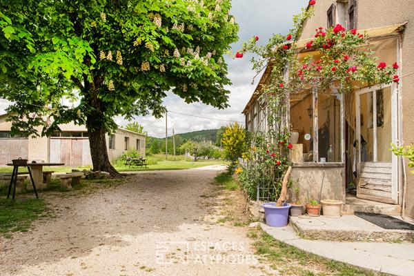 Bâtisse du XVIII ème siècle avec superbe vue