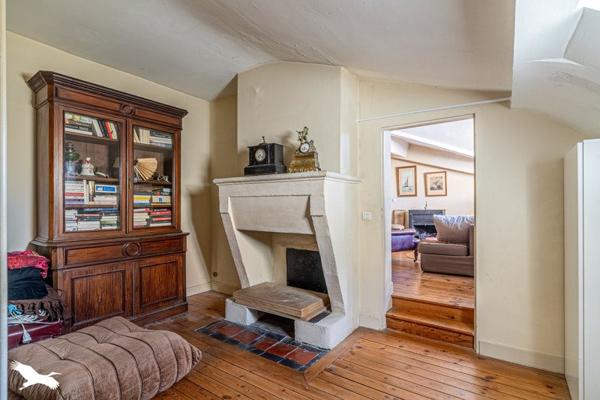 Appartement à vendre |                                       Bordeaux |                                        5 pièces  |  98 m²
