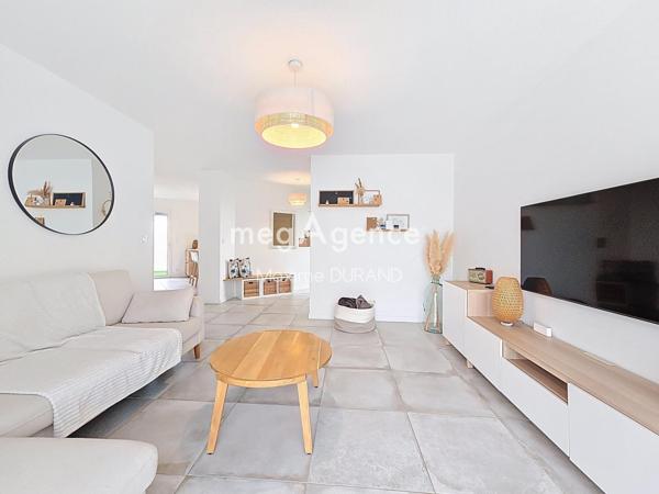 Maison à LA ROMAGNE, 49740 - 6 pièces 136m²